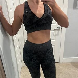 Gymshark black/gray Camouflage Sports Bra and Leggings Set